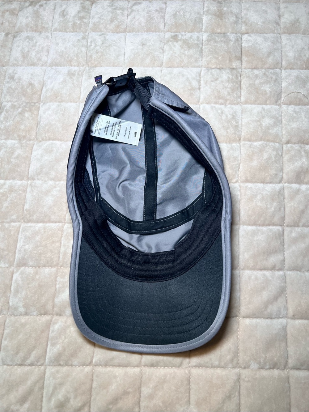 Patagonia Gray Trail Running Cap with Yellow Logo - Picture 2 of 6